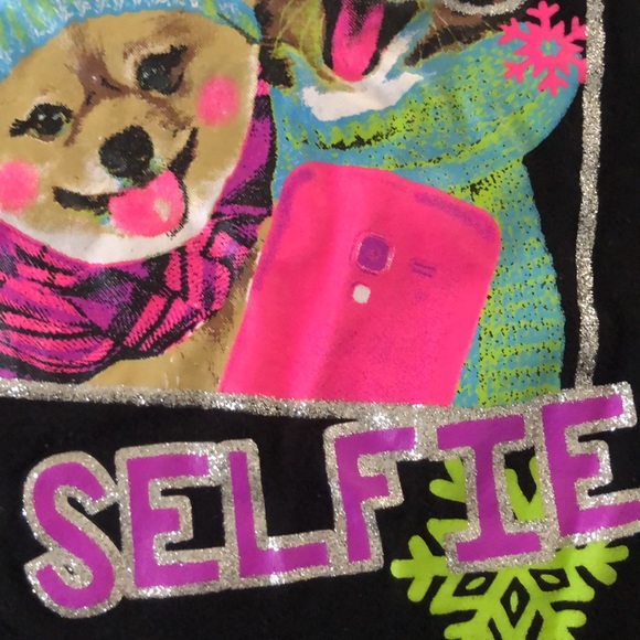Holiday Time Selfie Christmas Print Long Sleeve T-shirt Size 4 - Picture 3 of 12